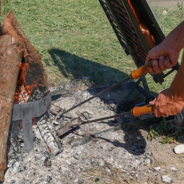 Juego De Parrilla 3 Piezas - Pala Atizador Y Pinza - Imagen 2