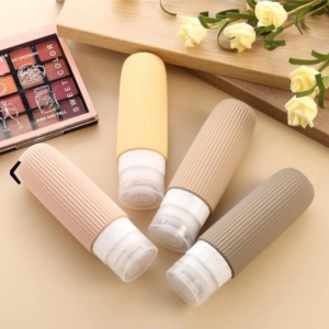 Set X 4 Botellas Siliconadas De Viaje Liso Marron - 90 Ml