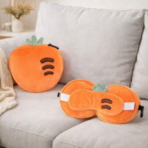 Conjunto Almohada & Antifaz Modelo Carrot - Frutilla- Ananá